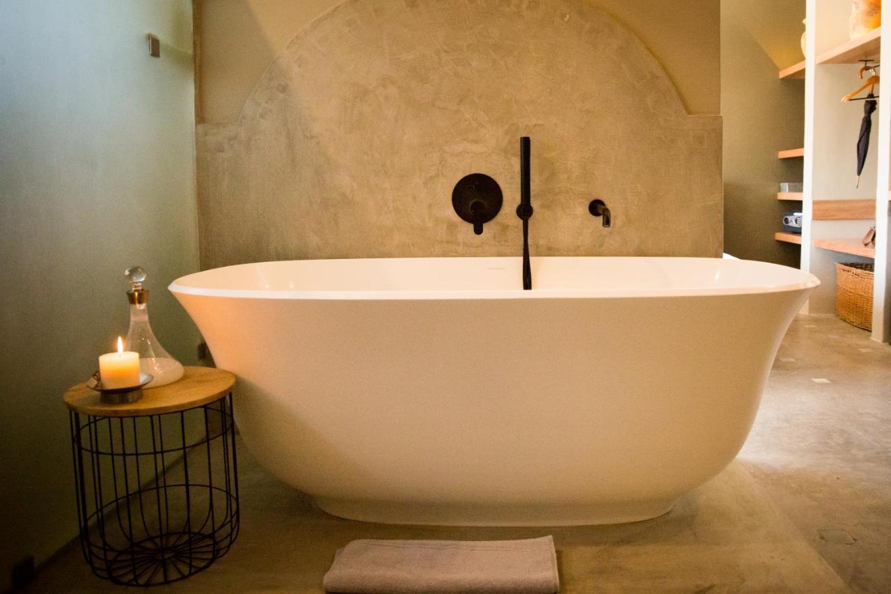 Olive Grove Guesthouse 빈트후크 외부 사진
