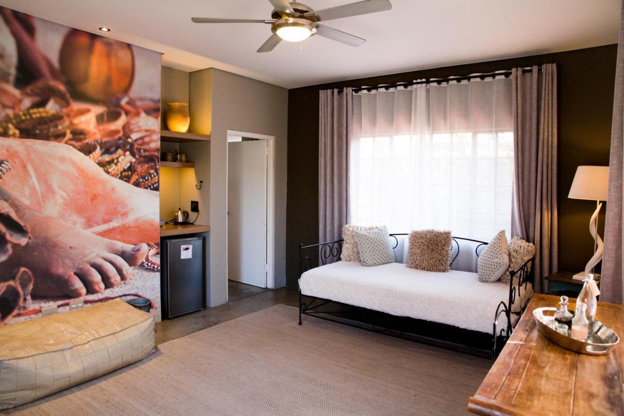 Olive Grove Guesthouse 빈트후크 외부 사진