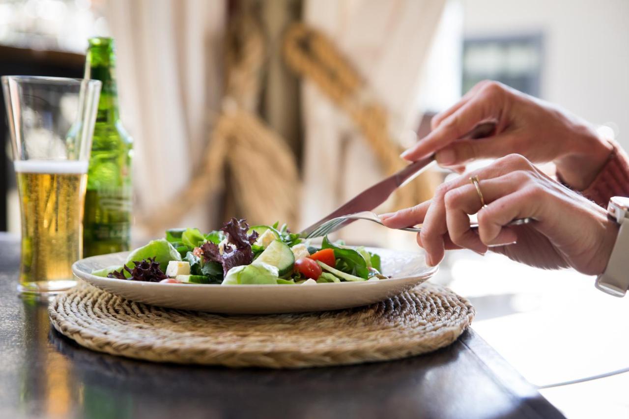 Olive Grove Guesthouse 빈트후크 외부 사진