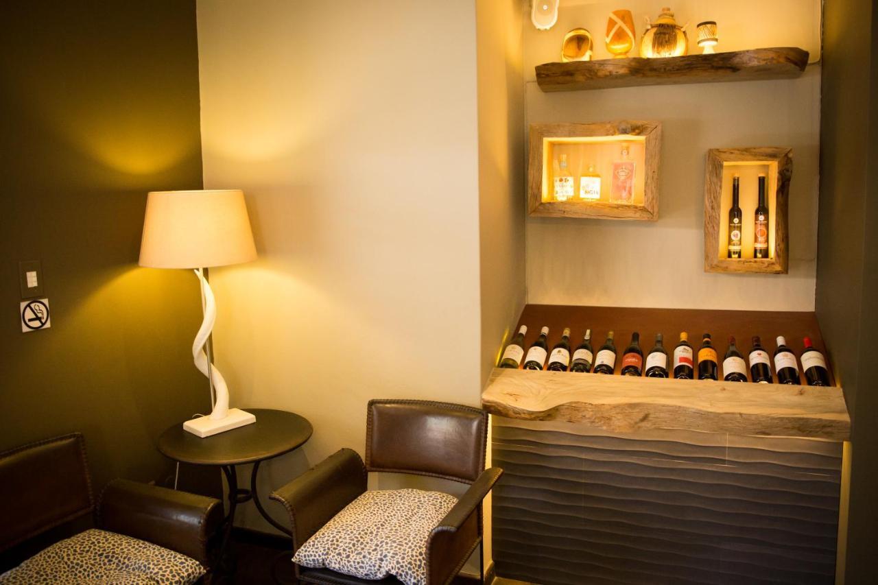 Olive Grove Guesthouse 빈트후크 외부 사진
