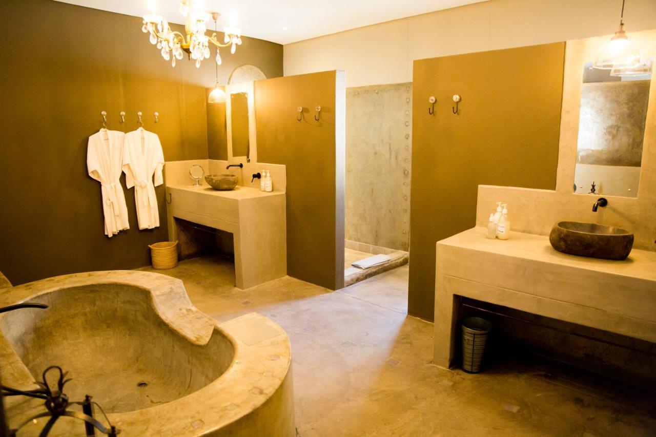 Olive Grove Guesthouse 빈트후크 외부 사진