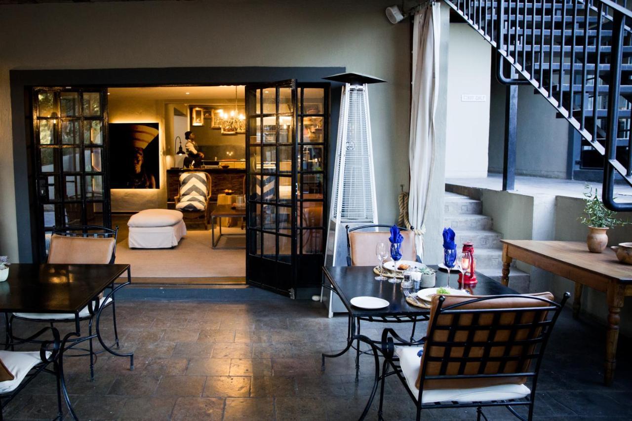 Olive Grove Guesthouse 빈트후크 외부 사진