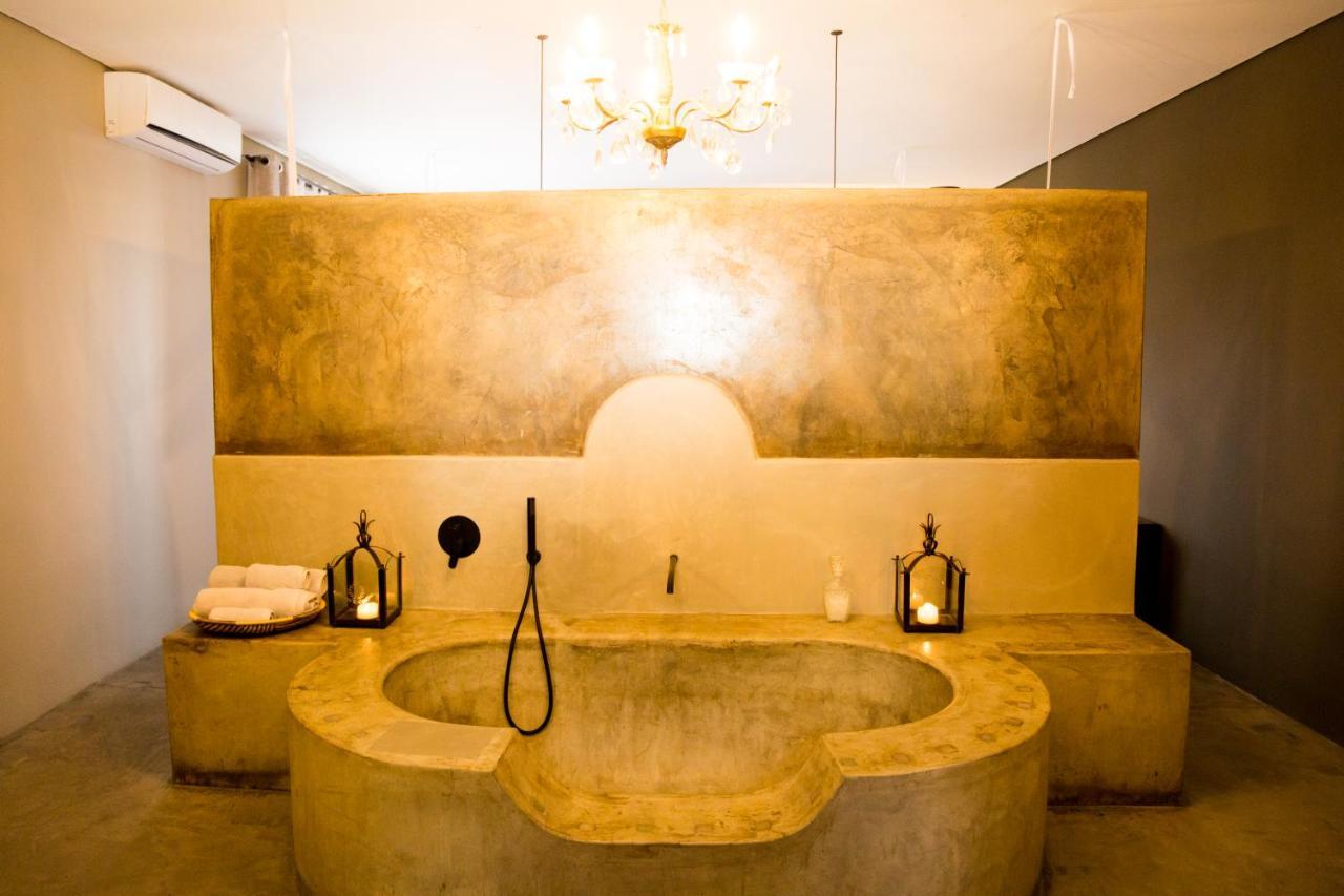 Olive Grove Guesthouse 빈트후크 외부 사진