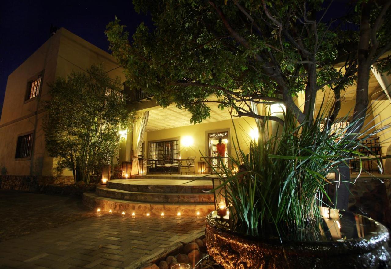 Olive Grove Guesthouse 빈트후크 외부 사진